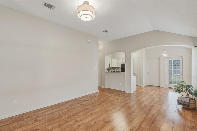 920 Crested Point Drive, College Station, TX 77845