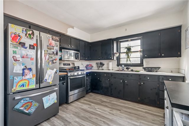 2041 Sharwood Drive NE, Cedar Rapids, IA 52402