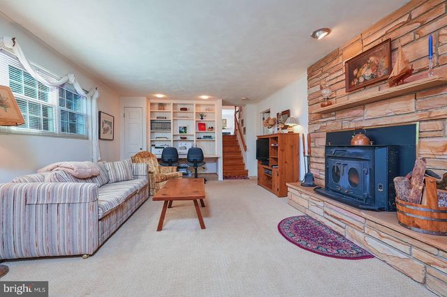 31 HAVILAND MILL RD, Brookeville, MD 20833