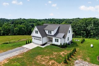 617 Post Office Rd, Rock Island, TN 38581
