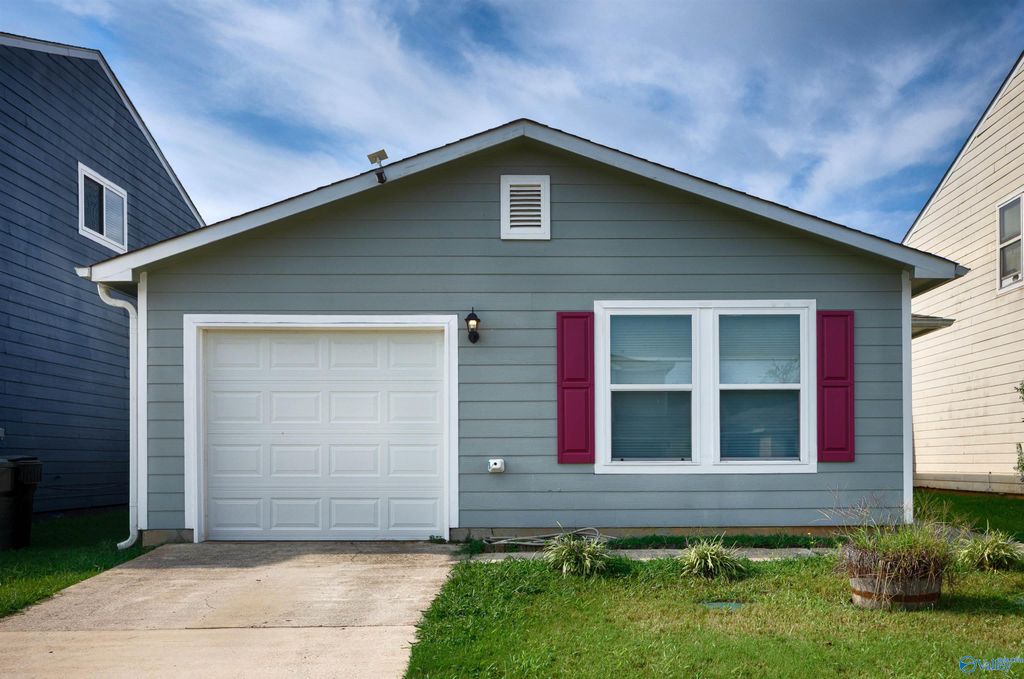 108 Farmington Drive, Harvest, AL 35749