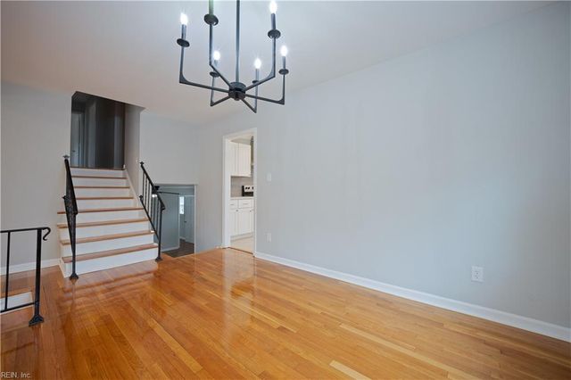 157 Highwood CIR, Newport News, VA 23608