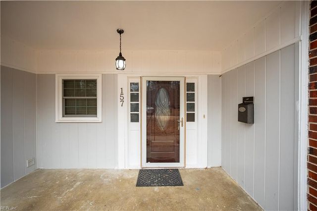 157 Highwood CIR, Newport News, VA 23608