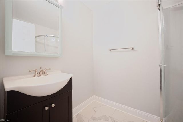 157 Highwood CIR, Newport News, VA 23608