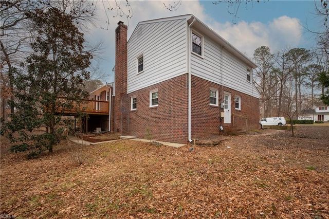 157 Highwood CIR, Newport News, VA 23608