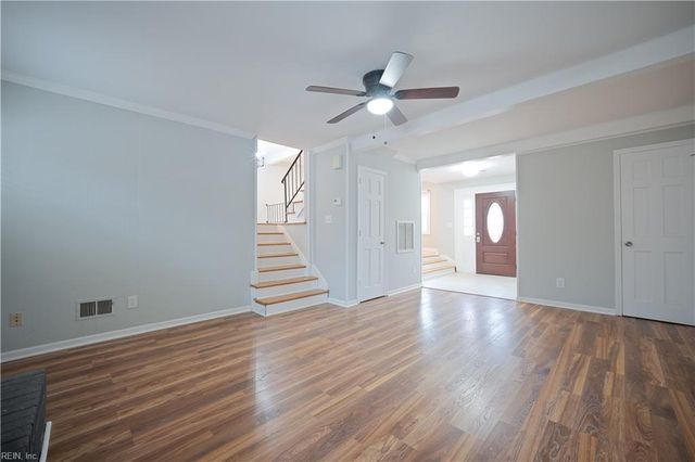 157 Highwood CIR, Newport News, VA 23608