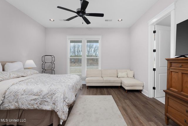 124 Drake Lane, Red Banks, MS 38661