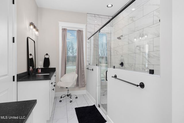 124 Drake Lane, Red Banks, MS 38661