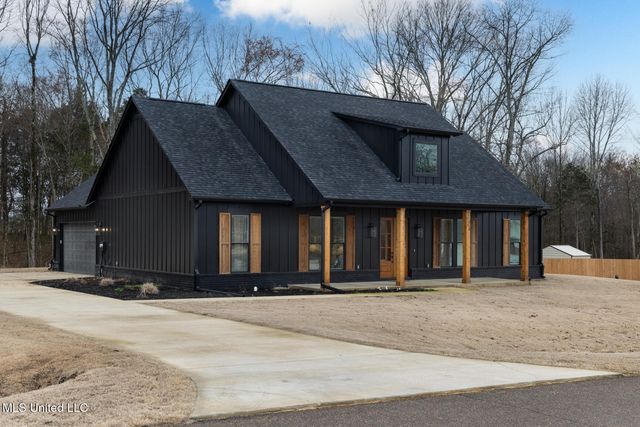 124 Drake Lane, Red Banks, MS 38661