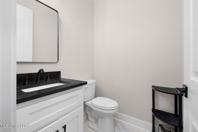 124 Drake Lane, Red Banks, MS 38661