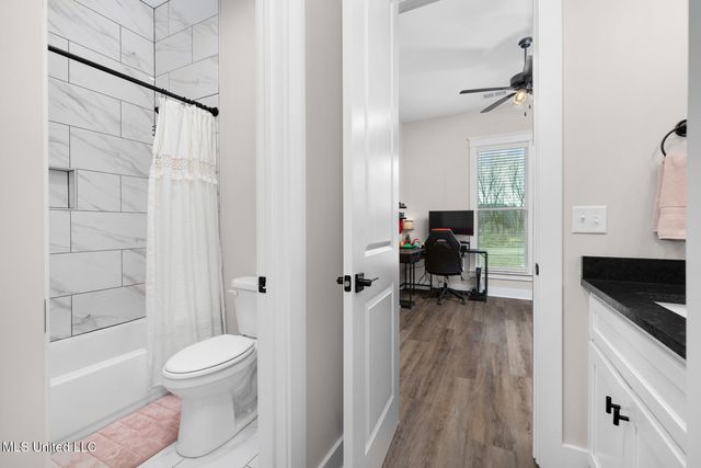 124 Drake Lane, Red Banks, MS 38661