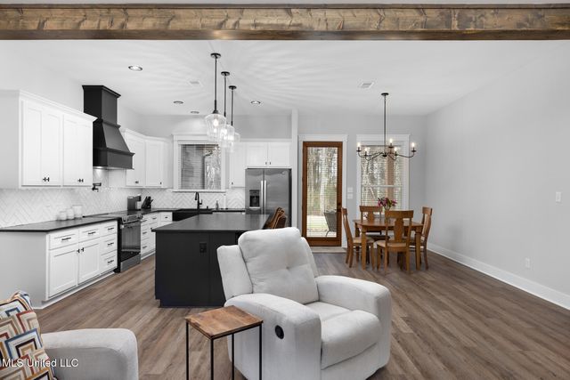 124 Drake Lane, Red Banks, MS 38661