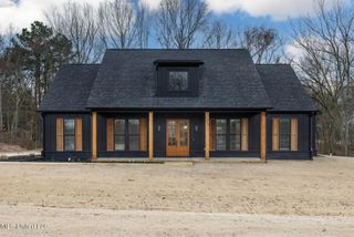 124 Drake Lane, Red Banks, MS 38661