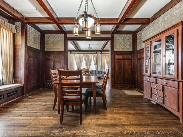 820 N Grand Avenue, Okmulgee, OK 74447