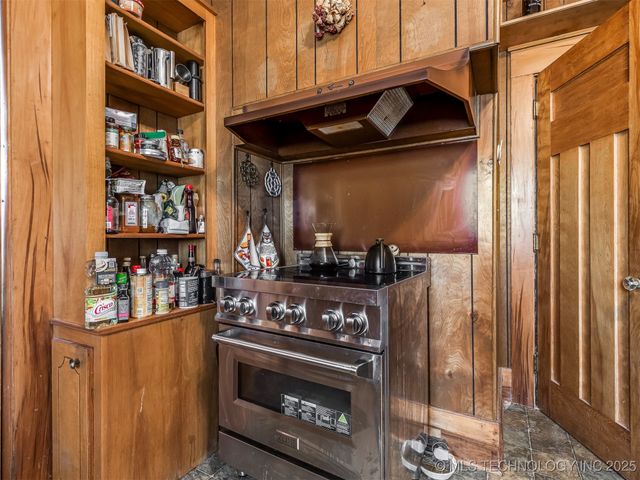 820 N Grand Avenue, Okmulgee, OK 74447