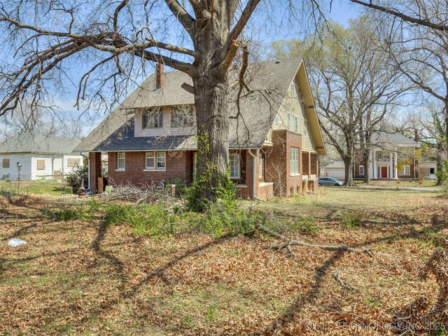 820 N Grand Avenue, Okmulgee, OK 74447