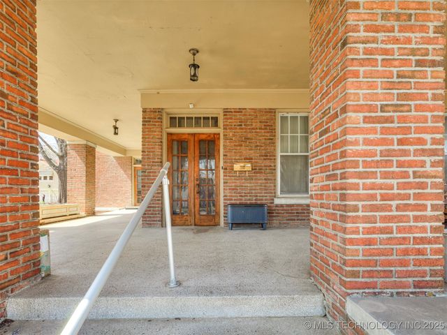 820 N Grand Avenue, Okmulgee, OK 74447