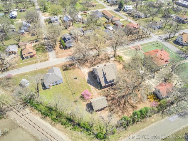 820 N Grand Avenue, Okmulgee, OK 74447