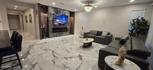 9719 W LOS GATOS Drive, Peoria, AZ 85383