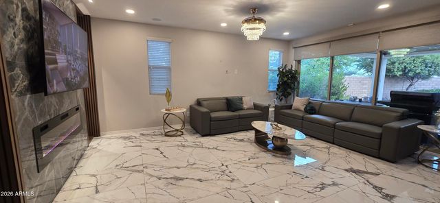 9719 W LOS GATOS Drive, Peoria, AZ 85383