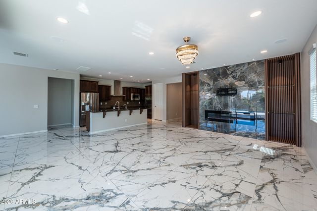 9719 W LOS GATOS Drive, Peoria, AZ 85383