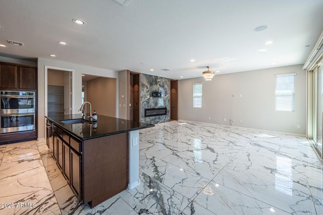 9719 W LOS GATOS Drive, Peoria, AZ 85383