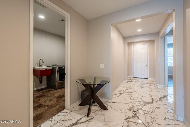 9719 W LOS GATOS Drive, Peoria, AZ 85383