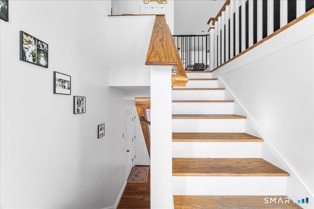 56 Carol Drive, Montville, CT 06382