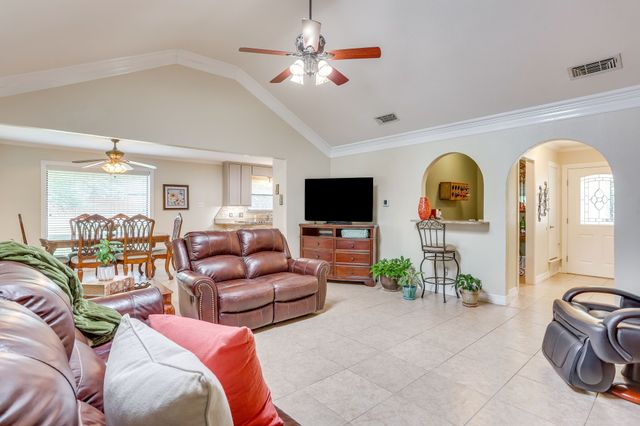 4510 Longacres Court, Arlington, TX 76016
