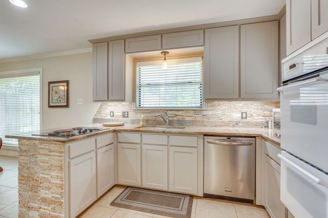 4510 Longacres Court, Arlington, TX 76016