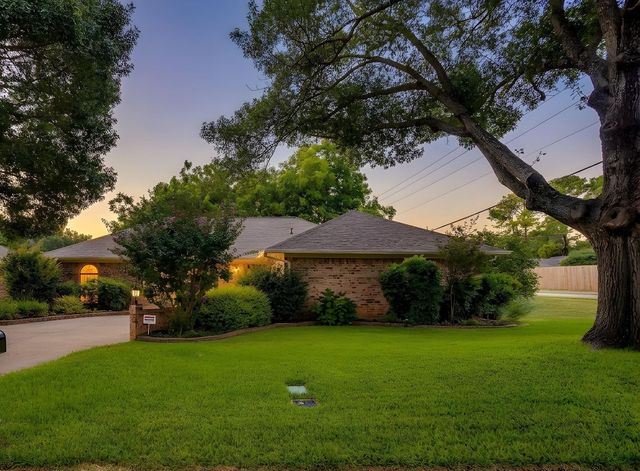4510 Longacres Court, Arlington, TX 76016