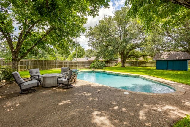 4510 Longacres Court, Arlington, TX 76016