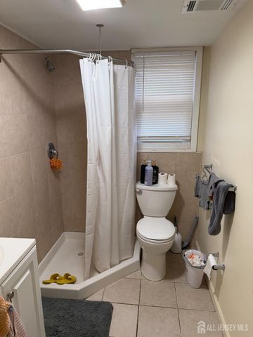 34 Nelson Avenue, Edison, NJ 08817