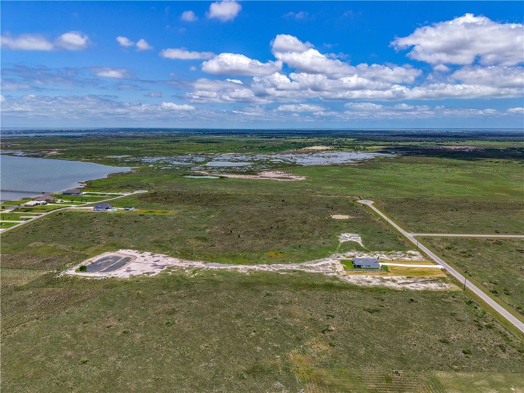 209 Trout Side Way, Rockport, TX 78382 — photo 5