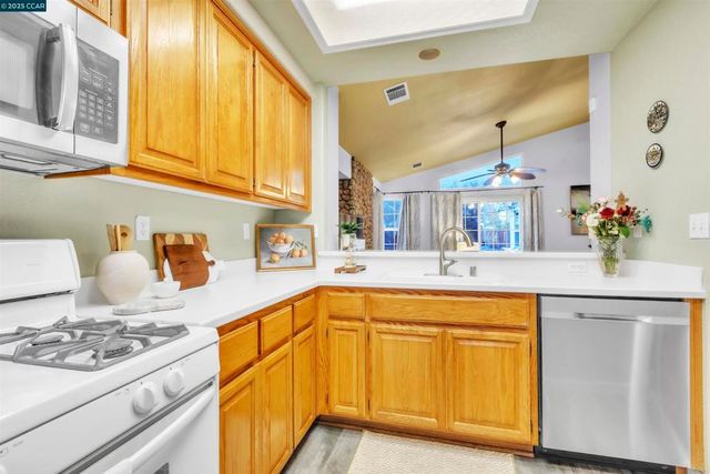2086 Homecoming Way, Brentwood, CA 94513