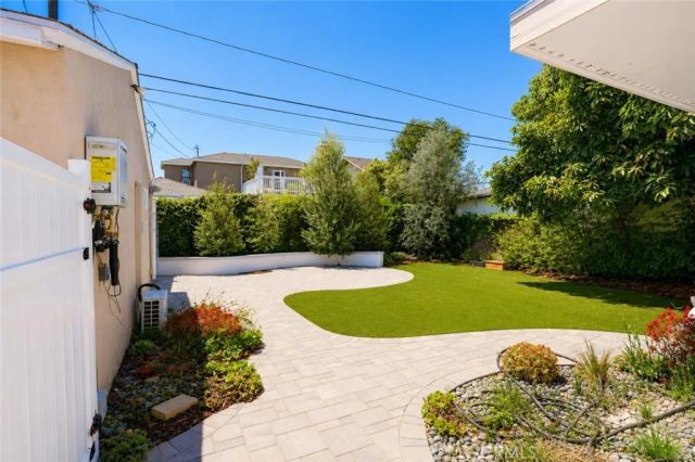 1901 N Bellflower Boulevard, Long Beach, CA 90815