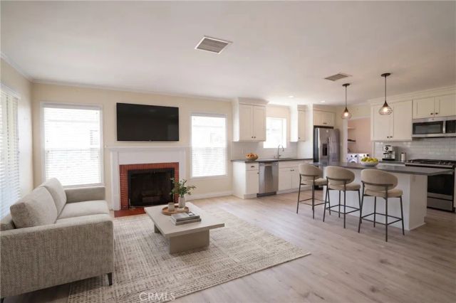 1901 N Bellflower Boulevard, Long Beach, CA 90815
