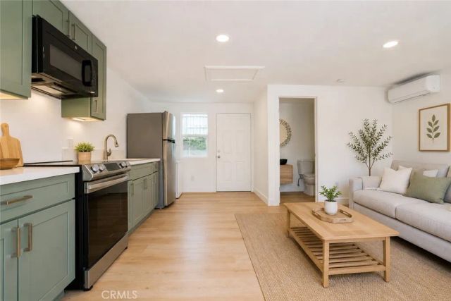 1901 N Bellflower Boulevard, Long Beach, CA 90815
