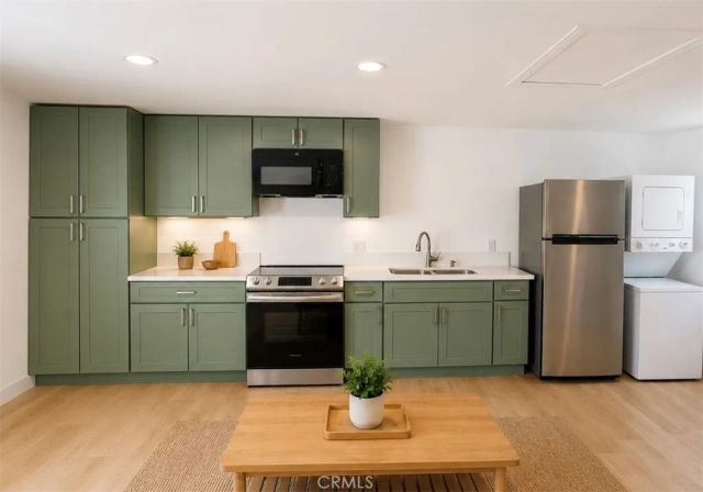 1901 N Bellflower Boulevard, Long Beach, CA 90815