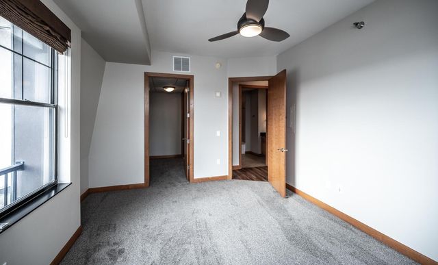 317 Groveland Avenue 713, Minneapolis, MN 55403