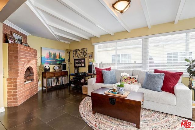 1923 S Crescent Heights Boulevard, Los Angeles, CA 90034