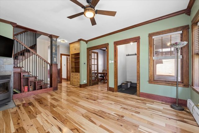 6210 N Moody Avenue, Chicago, IL 60646