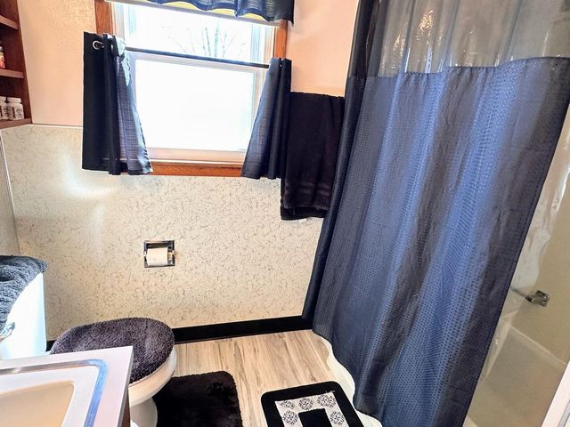 1400 S 11th Street, Prairie Du Chien, WI 53821