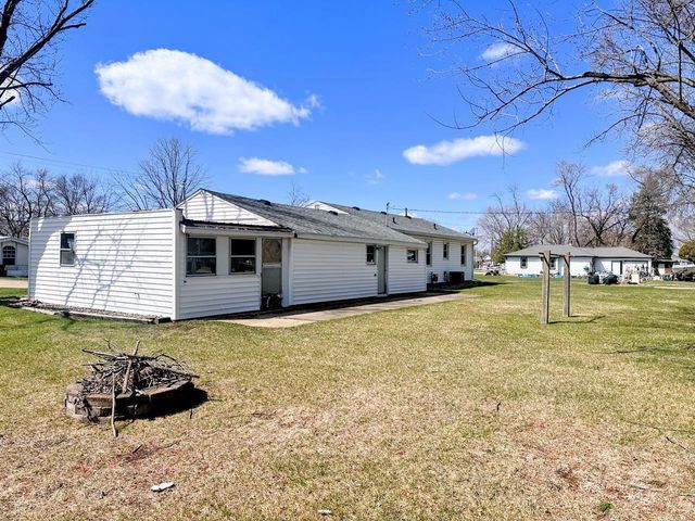 1400 S 11th Street, Prairie Du Chien, WI 53821