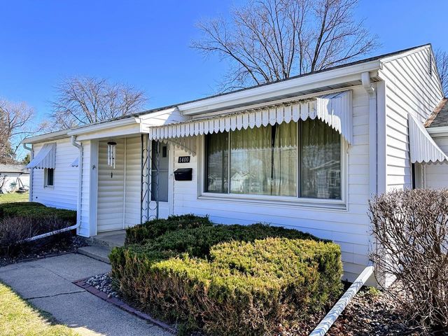 1400 S 11th Street, Prairie Du Chien, WI 53821