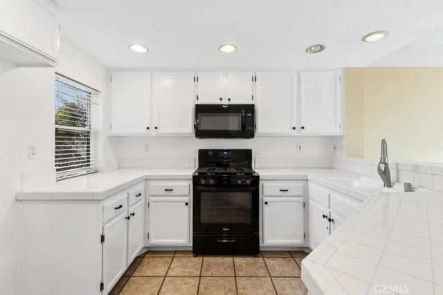 975 Solano, Corona, CA 92882