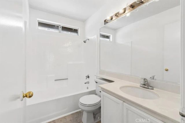 975 Solano, Corona, CA 92882