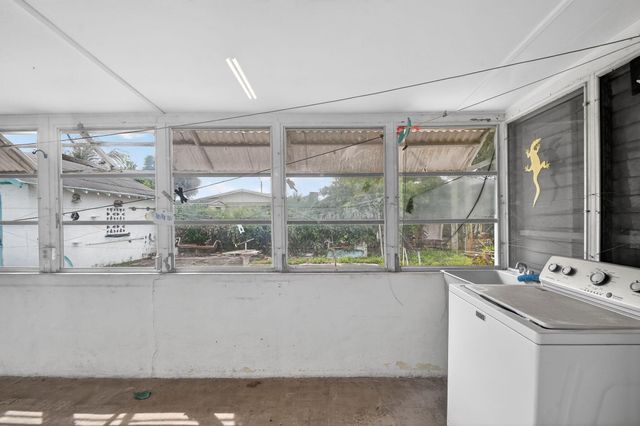 620 58th Street, West Palm Beach, FL 33407