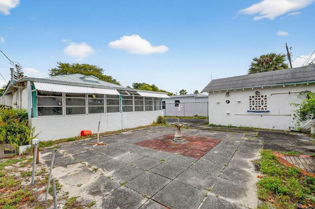 620 58th Street, West Palm Beach, FL 33407