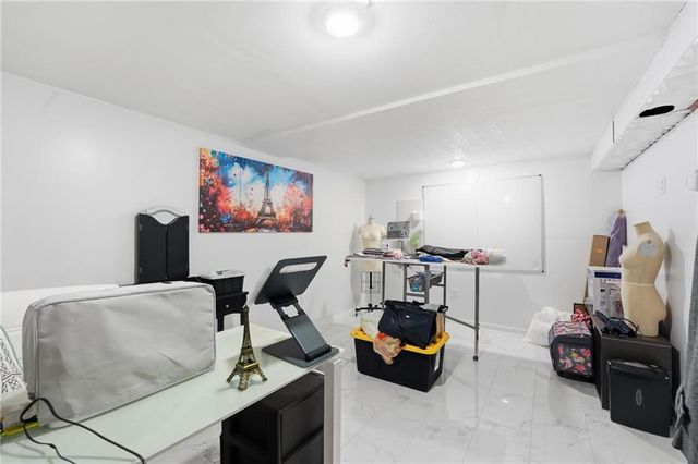 120 N 1st Street, Blue Springs, MO 64014